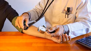 Investoren übernehmen Arztpraxen: Wo die Chancen und Risiken des Modells liegen