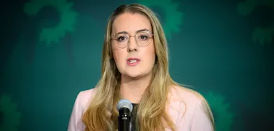 Grüne werfen Merz Verschwendung von Sondervermögen vor