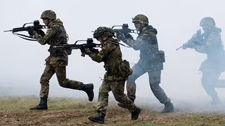 Einigung bei Wehrdienstmodell: Musterung für alle 18-Jährigen