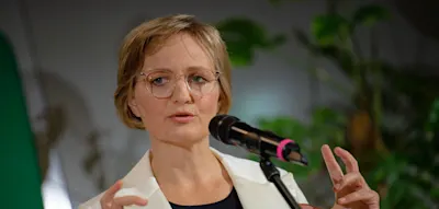 „Für den Ernstfall“ – Grünen-Chefin schlägt freiwilliges Wehr-Register für Ältere vor