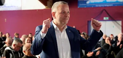 „Wir wollen die Alleinregierung“ – AfD nominiert Leif-Erik Holm zum Spitzenkandidaten