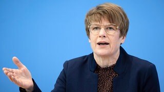 Wirtschaftsweise Grimm warnt vor Kollaps des Rentensystems