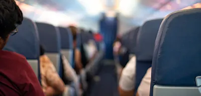 Frankreich geht gegen Pöbel-Touristen im Flieger vor – mit bis zu 20.000 Euro Strafe