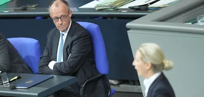 &bdquo;Ihr Feixen wird sich der W&auml;hler merken&ldquo;, keilt Weidel &ndash; Merz kontert 12-Punkte-Plan der AfD