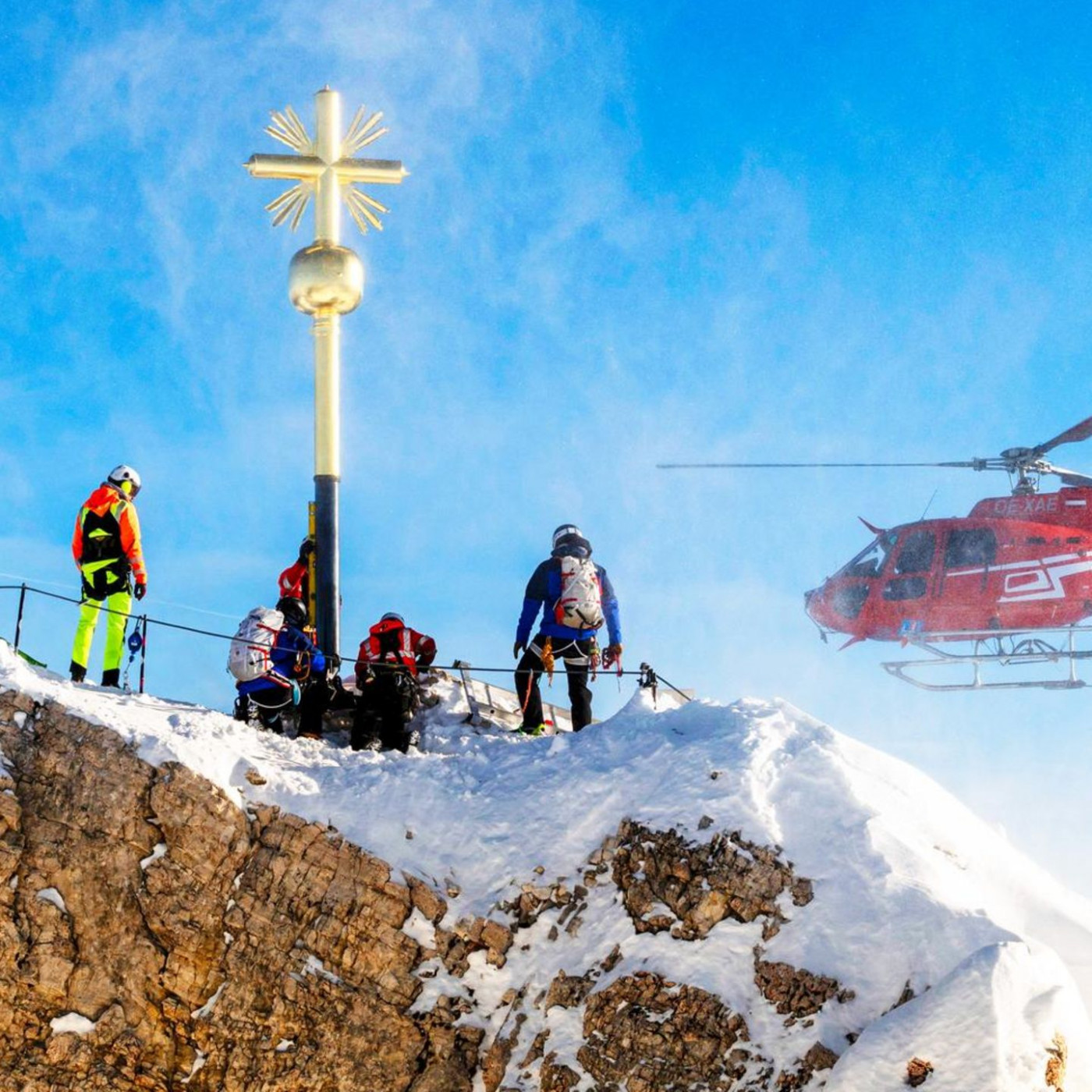 Zugspitze bekommt aufpoliertes Gipfelkreuz – das ist der Grund
