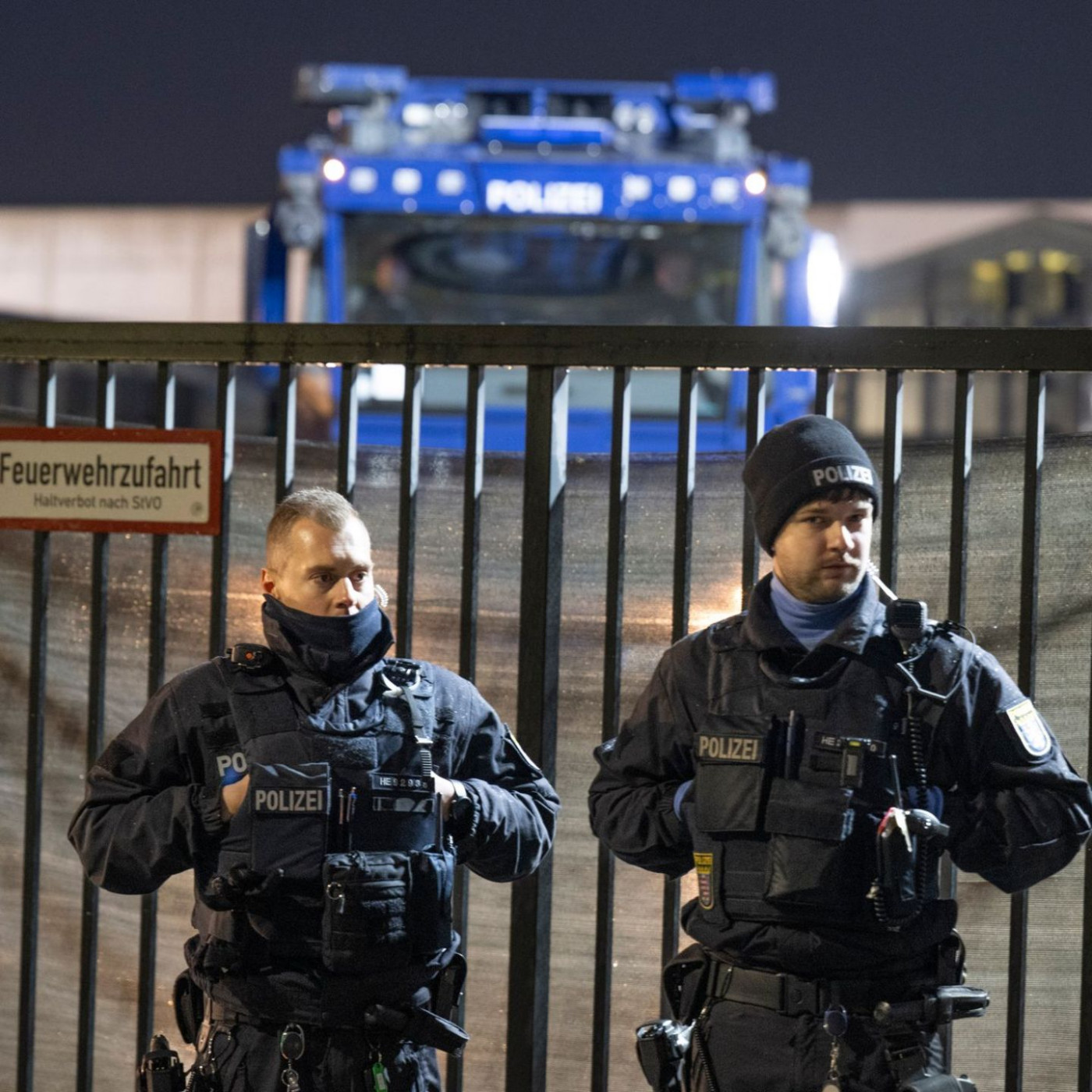 AfD-Gegner treffen zu Demos in Gießen ein