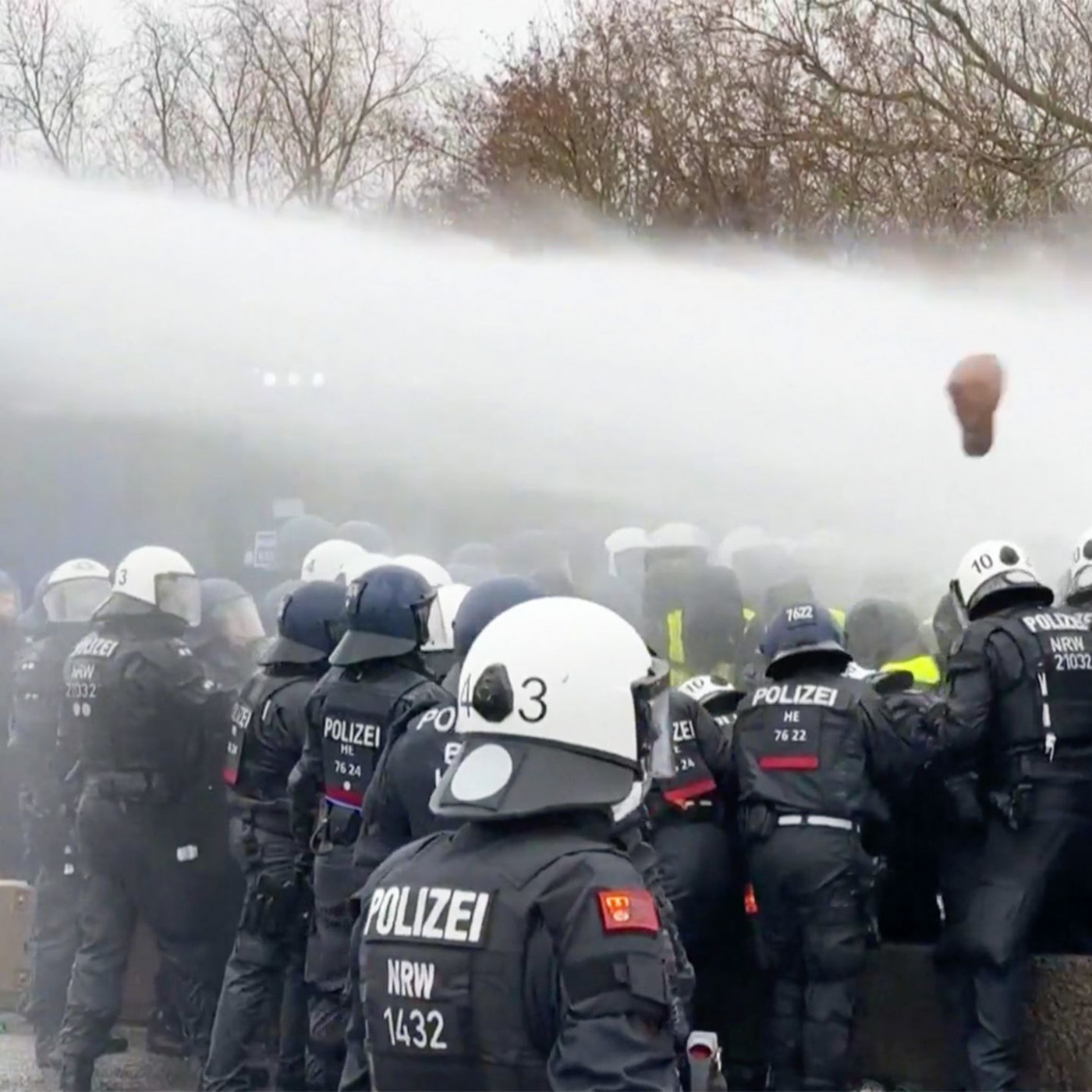 Massive Blockaden um Gießen – Protest verzögert AfD-Treffen