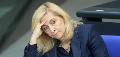 &bdquo;Erschreckende Beleidigungen&ldquo; &ndash; Warken wirft AfD frauenfeindliche Kommentare im Bundestag vor