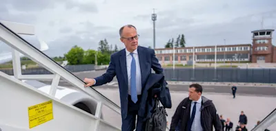 &bdquo;Die Worte sind so wichtig&ldquo; &ndash; Rathaus von Vilnius enth&uuml;llt Gedenktafel mit Zitat von Friedrich Merz