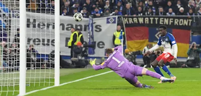 Elfmeter-Krimi: Zweitligist Kiel wirft HSV aus Pokal