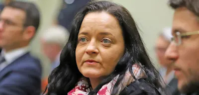 &bdquo;Ich f&uuml;hle mich, als s&auml;&szlig;e ich auf der Anklagebank&ldquo;, beschwert sich Zsch&auml;pe