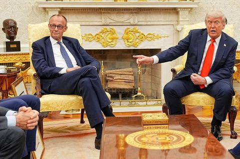 Trumps neue Sicherheitsstrategie erkl&auml;rt die EU zum Risiko