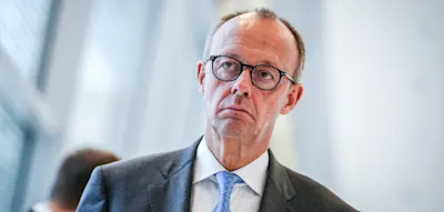 Hunderte Strafantr&auml;ge &ndash; Merz&rsquo; ausuferndes Agieren in eigener Sache