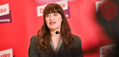 &bdquo;Sie belastet mich massiv&ldquo; &ndash; Reichinnek offenbart Leben mit &bdquo;dieser Erkrankung&ldquo;