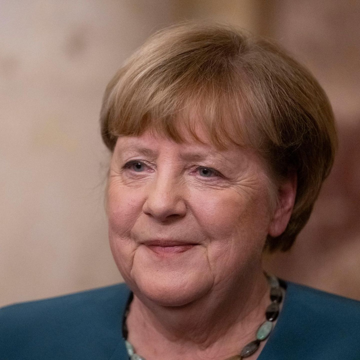 Angela Merkel f&uuml;r ihre Arbeit w&auml;hrend der Corona-Pandemie ausgezeichnet