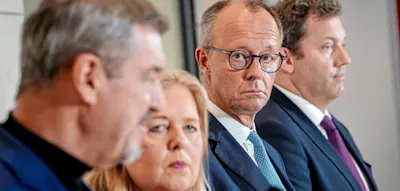 Vertrauen in den Staat br&ouml;ckelt &ndash; Wert der Bundesregierung st&uuml;rzt um 20 Punkte ab