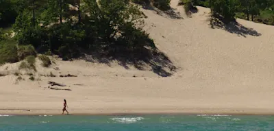 Indiana, wo das Popcorn rieselt und der Sand quietscht