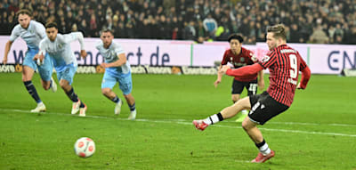 Vergebener Elfmeter und Pyrotechnik &ndash; Hannover verpasst Sieg gegen Bochum