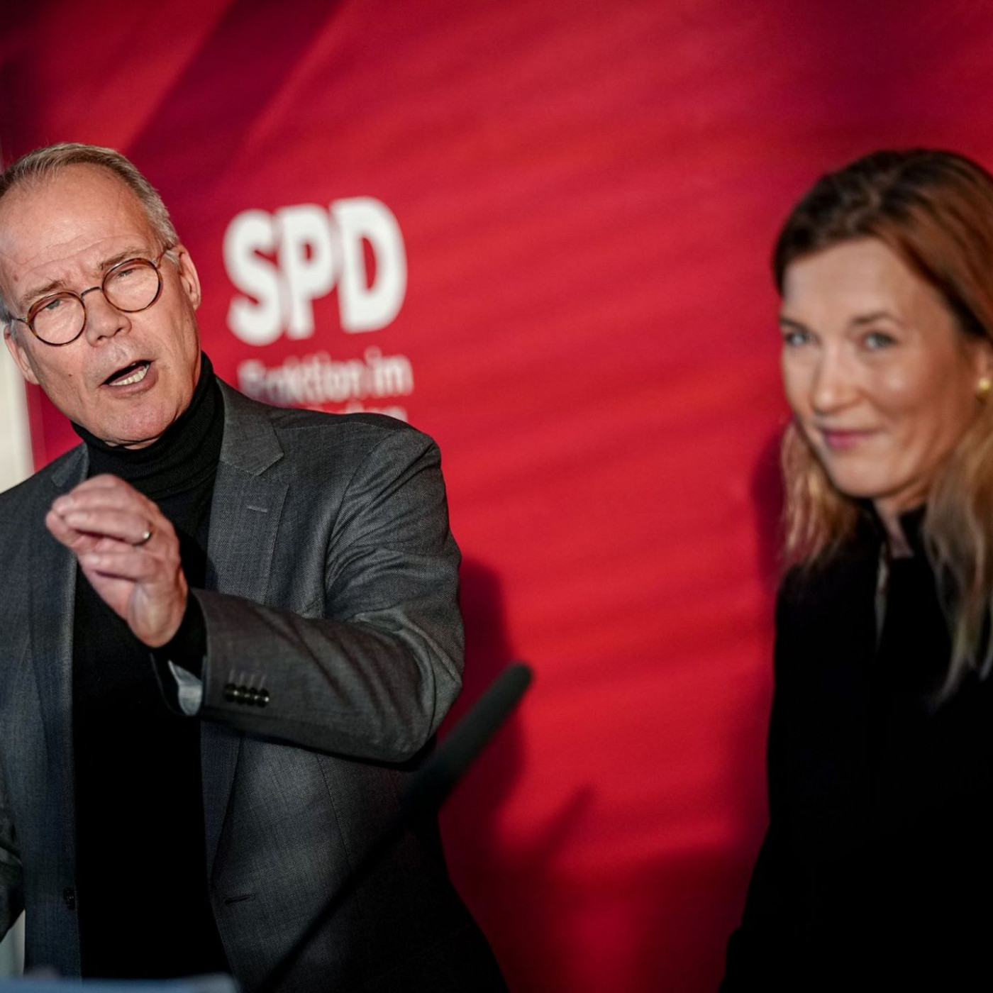 SPD zu Ukraine-Truppen: "Wir schlie&szlig;en nichts aus"