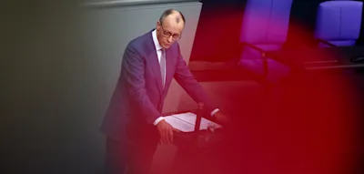 &bdquo;Wir sind kein Spielball von Gro&szlig;m&auml;chten&ldquo;, sagt Merz im Bundestag