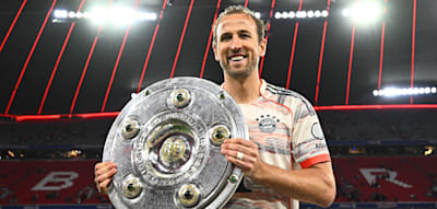 Die Meisterschale wird vergr&ouml;&szlig;ert