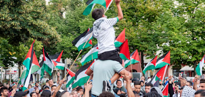 Gericht verurteilt 25-J&auml;hrigen f&uuml;r umstrittene Parole &ndash; Weg zum Bundesgerichtshof frei