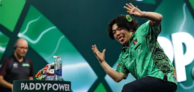 Sieg nach skurrilem Spektakel &ndash; Der Ally Pally hat einen neuen Publikumsliebling