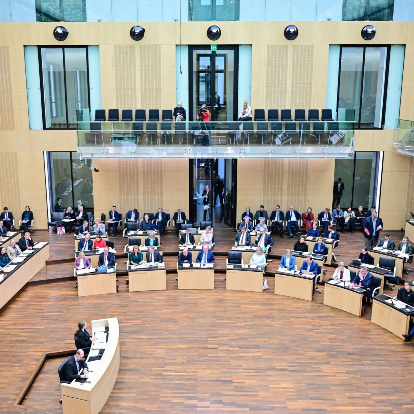 Bundesrat billigt Entlastung von Pendlern und Gastronomie