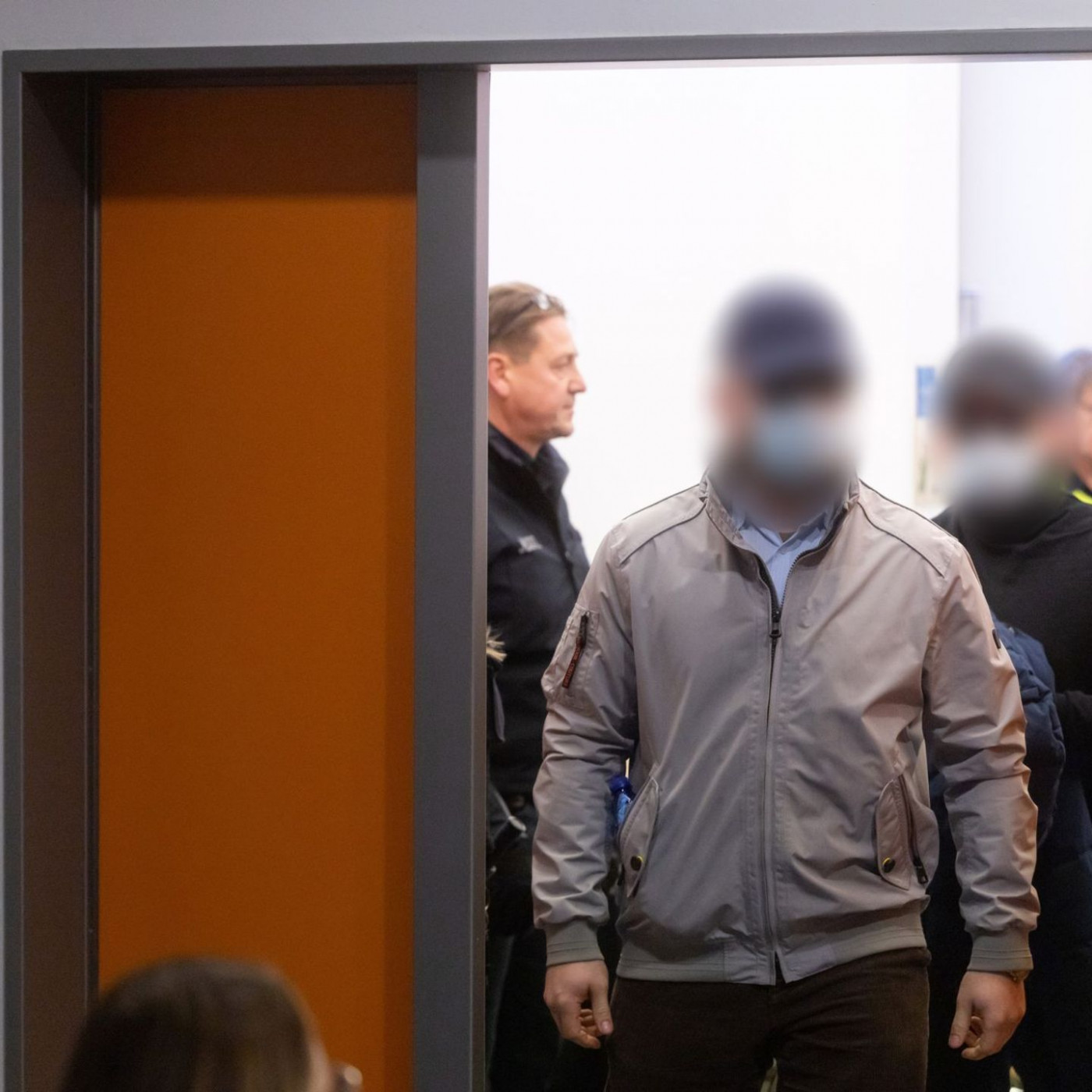 Angriff auf Journalisten in Th&uuml;ringen: Angeklagte schweigen