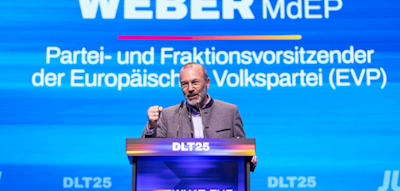 CSU-Spitzenmann will Bundeswehr-Einsatz in der Ukraine unter EU-Flagge