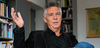 &bdquo;Demografische Zeitbombe&ldquo; &ndash; Migrationsforscher kritisiert schnelle Einb&uuml;rgerung