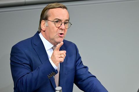 Pistorius reagiert auf Vorf&auml;lle bei Fallschirmj&auml;gern