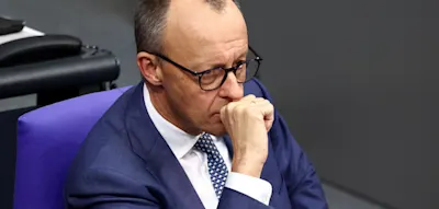 Union zu Jahresbeginn knapp hinter der AfD