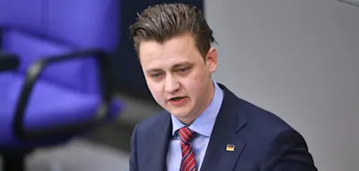 AfD-Mann verbreitet antisemitischen &bdquo;Titanic&ldquo;-Mythos und nennt sich &bdquo;arischer Talahon&ldquo;