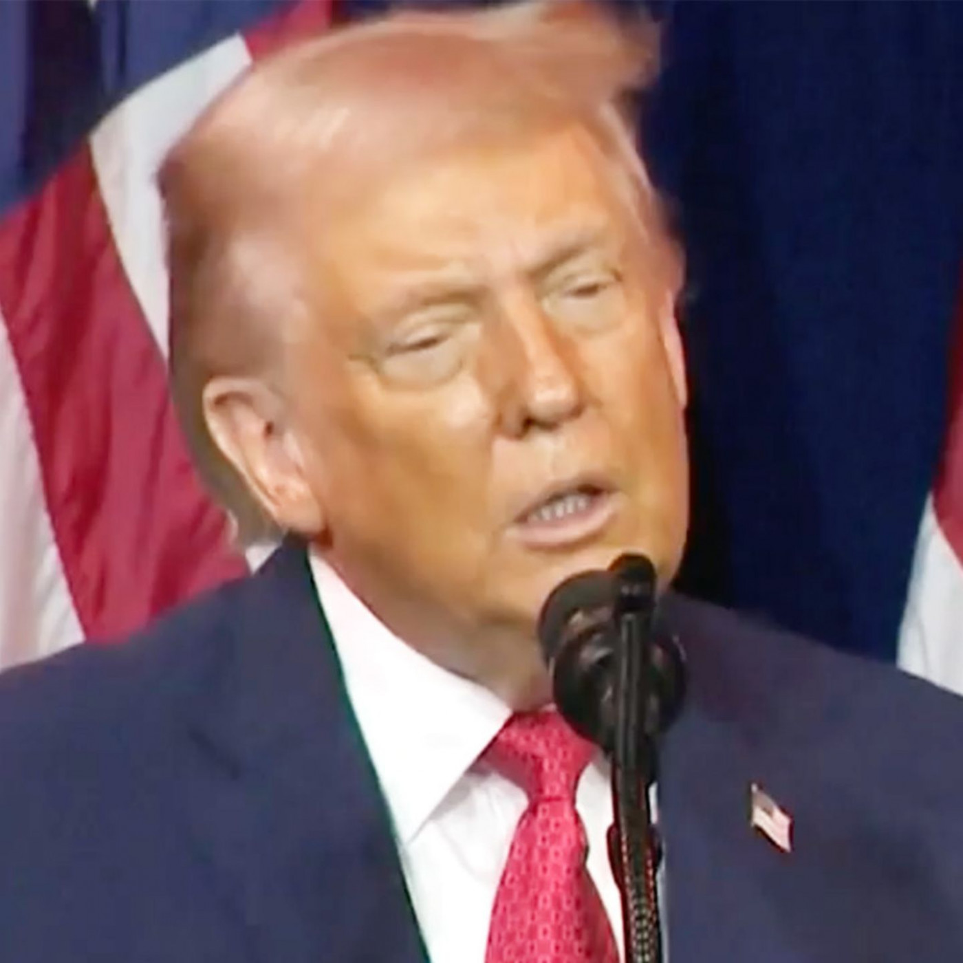 Trump &auml;fft Macron nach: "Bitte, Donald, ich flehe dich an"