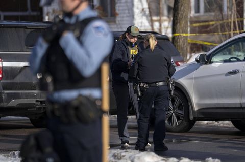 FBI &uuml;bernimmt Ermittlungen &ndash;&nbsp;und schlie&szlig;t offenbar lokale Polizeibeh&ouml;rde aus