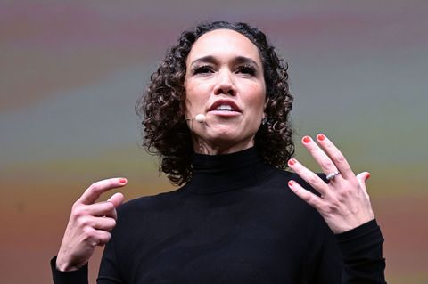 Glatze nach der Wahl? FDP-Politikerin verwettet ihre Haare