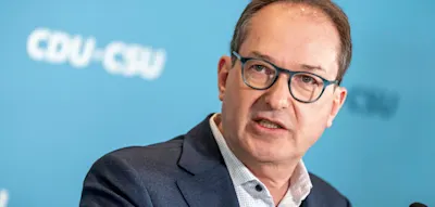 &bdquo;Wir schlagen zur&uuml;ck&ldquo; &ndash; Dobrindt will &Uuml;berwachung von radikalen Klimaaktivisten verst&auml;rken