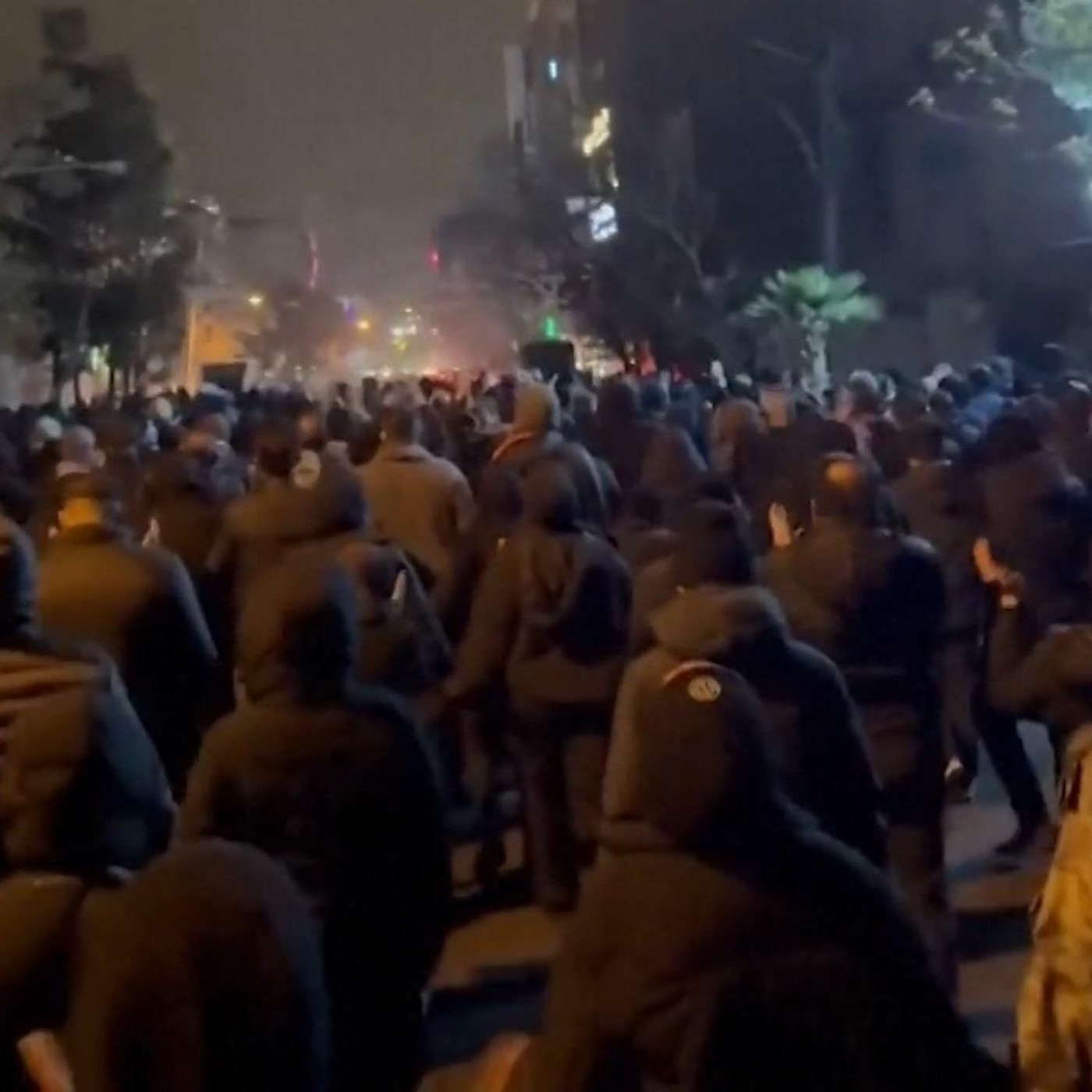 Proteste im Iran gehen weiter &ndash; jetzt schaltet sich auch Trump ein