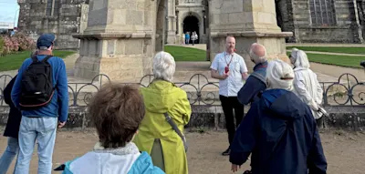 &bdquo;Es hilft, Menschen zu m&ouml;gen&ldquo; &ndash; Einblicke in den Alltag eines Studienreiseleiters