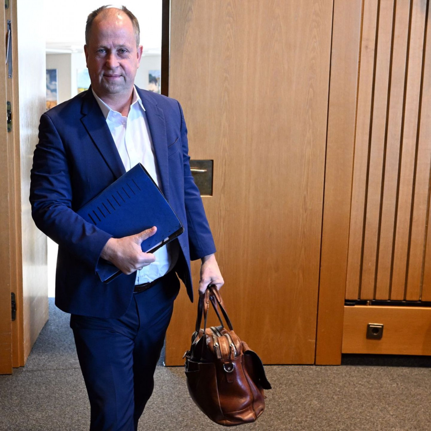 Regierung ernennt "Migrationsbotschafter" f&uuml;r Abschiebungen