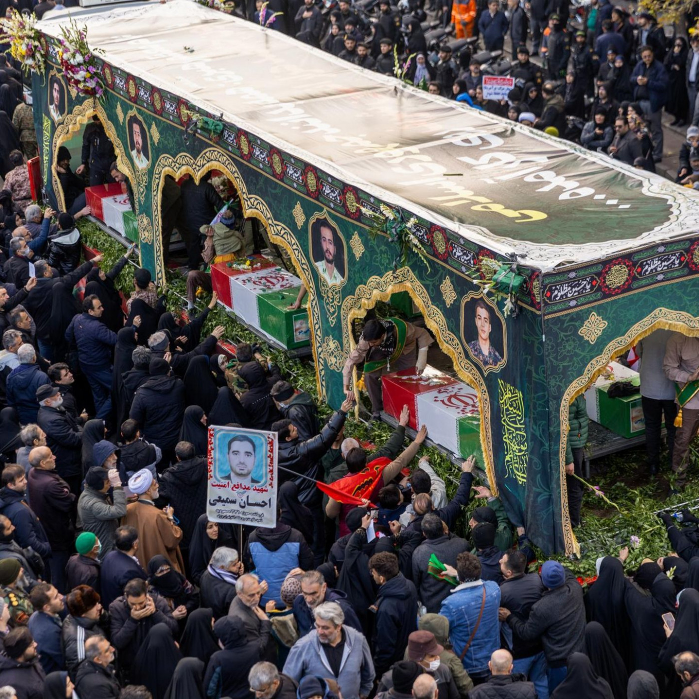 Iranisches Regime inszeniert Bilder f&uuml;r die Weltb&uuml;hne