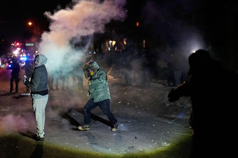 Erneut Mann von ICE-Agent angeschossen &ndash; Proteste spitzen sich zu