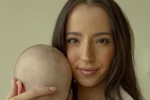 Sie gebar ein Kind von Elon Musk. Damit begann ihr Albtraum