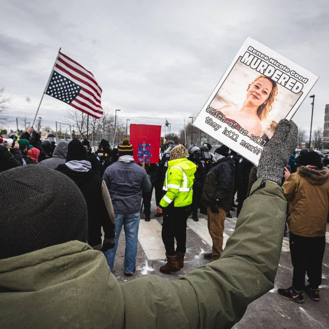 Von ICE-Beamten get&ouml;tete Frau aus Minneapolis wies vier Schusswunden auf