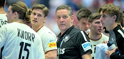 &bdquo;Alfred, schei&szlig;e gecoacht. Vercoacht&ldquo; &ndash; Heftige Kritik an Bundestrainer Gislason