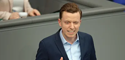 &bdquo;Wer zwischen den Zeilen liest, ...&ldquo; &ndash;&nbsp;SPD-Politiker wirft Spahn N&auml;he zu Trumps Gr&ouml;nland-Kurs vor