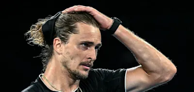 &bdquo;Es war unfassbar windig&ldquo;, doch Zverev wankt nur kurz