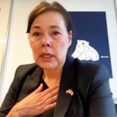 Gr&ouml;nlands Au&szlig;enministerin k&auml;mpft im TV mit den Tr&auml;nen