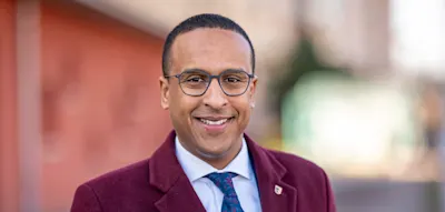 &bdquo;Leute behaupten, ich k&ouml;nne kein N&uuml;rnberger sein, weil ich schwarz bin&ldquo;